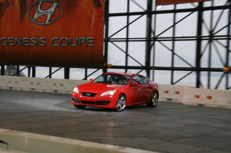  Hyundai Genesis Coupe 2010 года  (фото 144 из 300)
